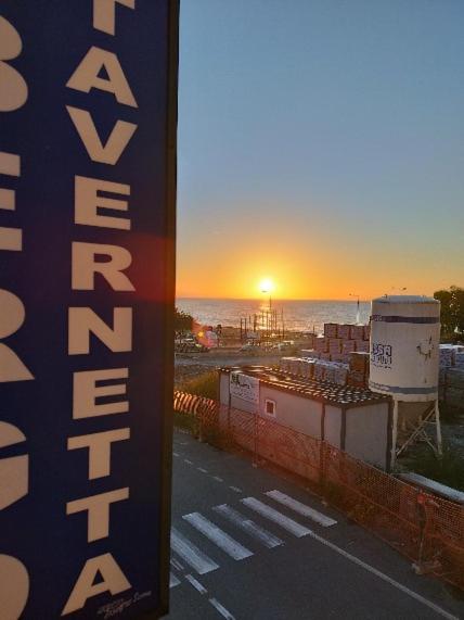 Hotel La Tavernetta Вараце Екстериор снимка
